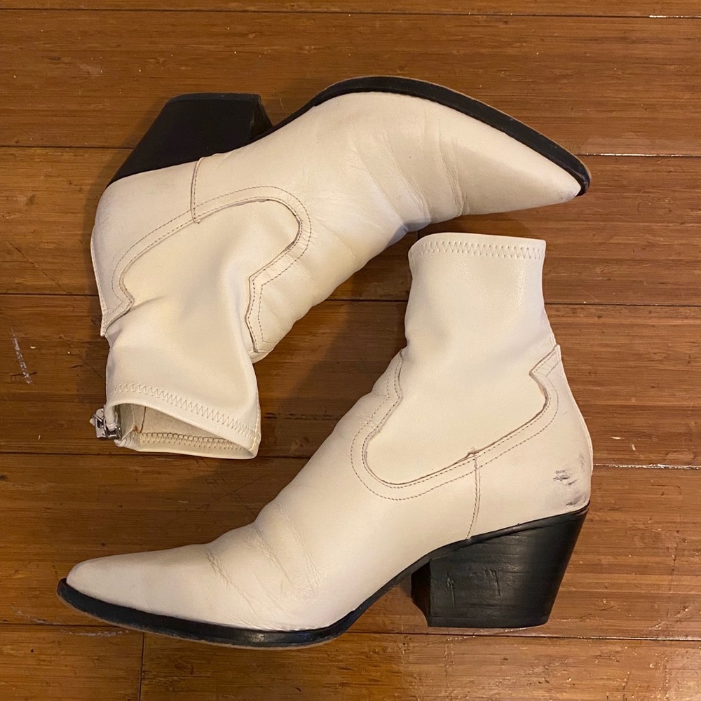 Dolce Vita “Shanta” bootie